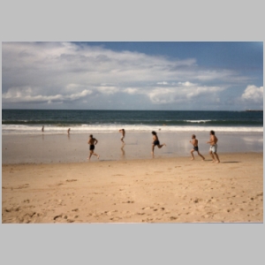 1988-08 - Australia Tour 116 - Ultimate Frisbee on Beach.jpg